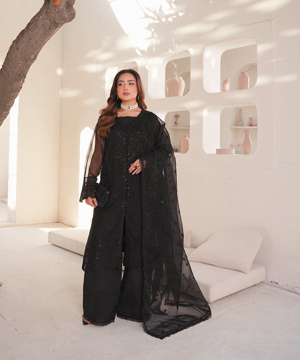 'Aswad' 3 Piece Suit