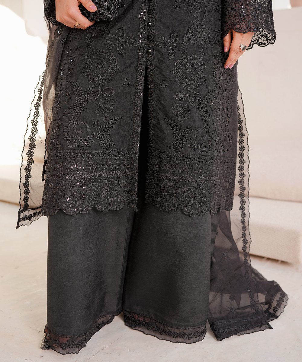 'Aswad' 3 Piece Suit