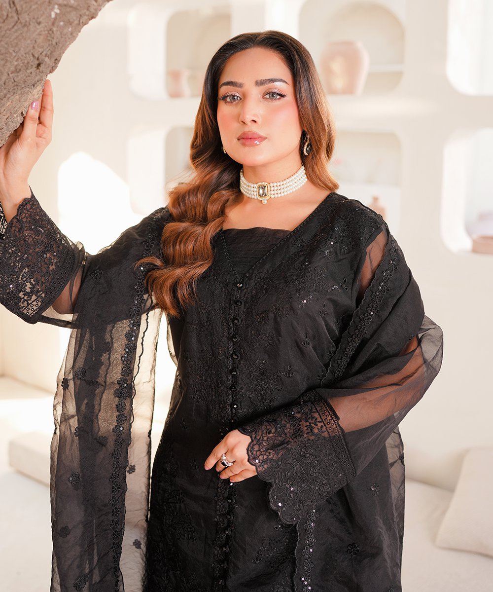 'Aswad' 3 Piece Suit