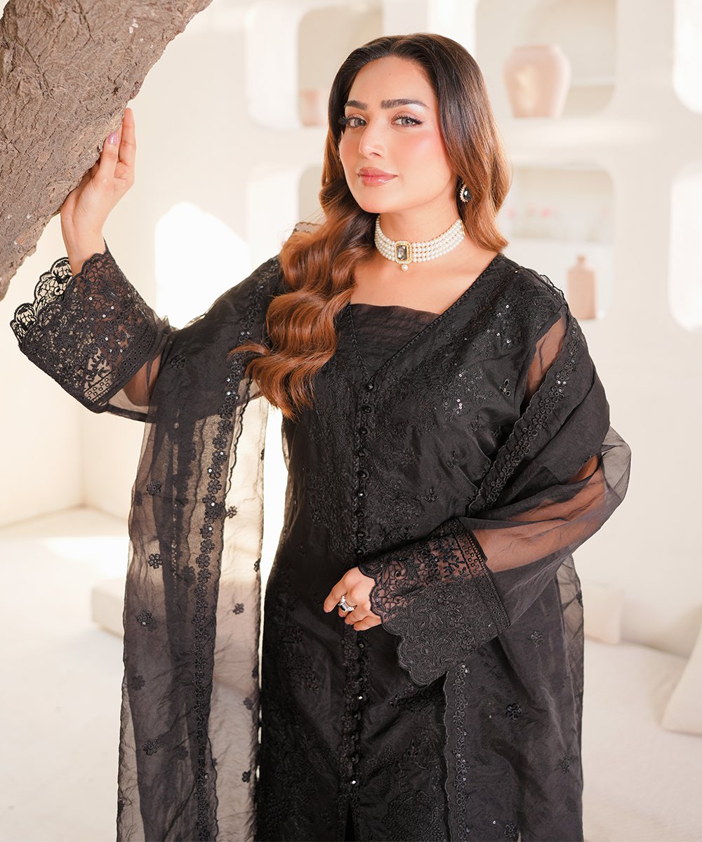 'Aswad' 3 Piece Suit